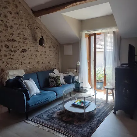 Apartment Le Petit Grenier De La Quoiqueterie Vieille-Eglise-en-Yvelines